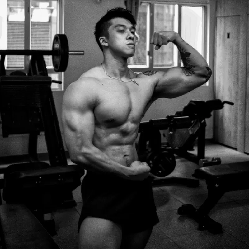 Kenneth Kung 健身旅人